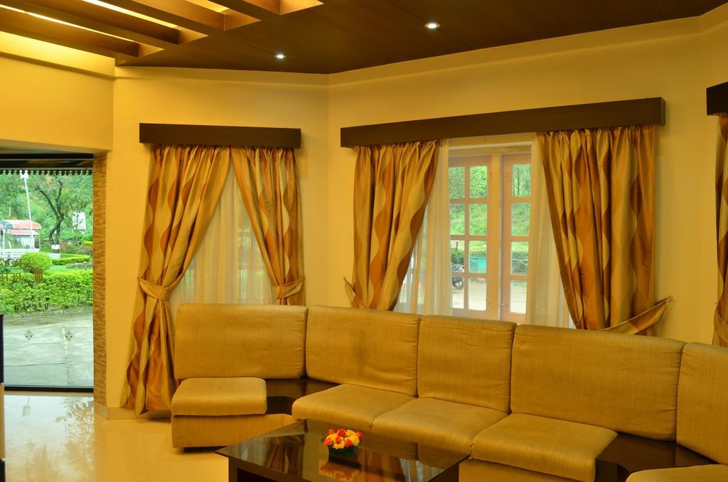 Royal Retreat Hotel Munnar Ngoại thất bức ảnh
