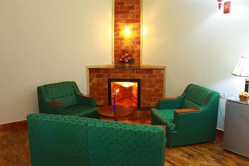 Royal Retreat Hotel Munnar Ngoại thất bức ảnh