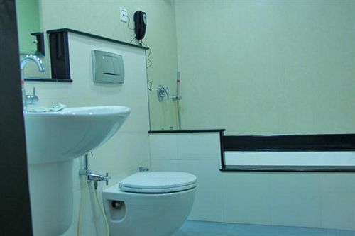 Royal Retreat Hotel Munnar Ngoại thất bức ảnh