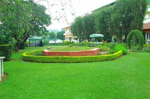 Royal Retreat Hotel Munnar Ngoại thất bức ảnh